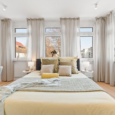 Helle Zentrumsnahe Familienfreundliche Ferienwohnung Fellbach Extérieur photo